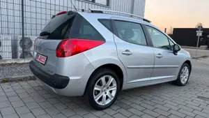 Peugeot 207 Bild 4