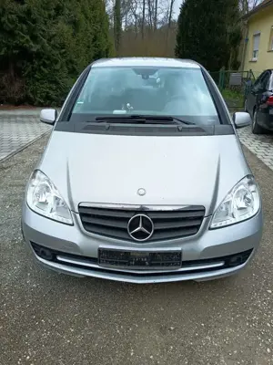 Mercedes-Benz 180