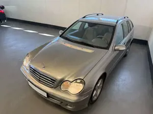 Mercedes-Benz C 270 CDI T ELEGANCE*KLIMA*T.LEDER*SITZH*MFL*LM* Bild 3
