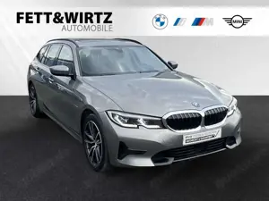 BMW 330 e Touring Pano|StopGo|Head-Up|HiFi