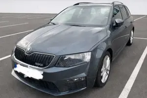 Skoda Octavia Octavia Combi 2.0 TDI (Green tec)RS