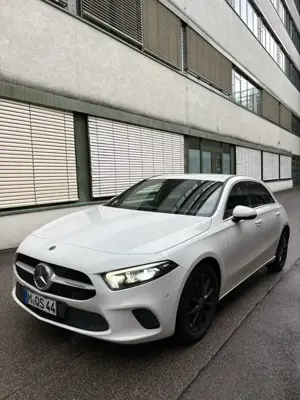 Mercedes-Benz A 200 7G-DCT
