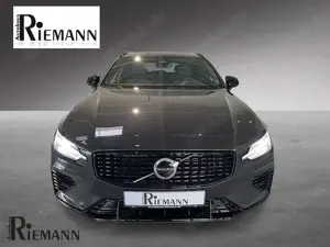 Volvo V60 T6 PHEV Plus Dark + Business-Paket Bild 3