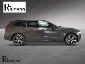 Volvo V60 T6 PHEV Plus Dark + Business-Paket Bild 5