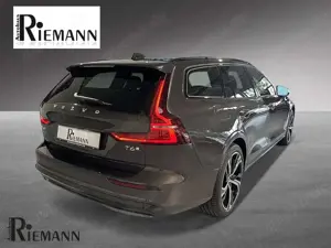 Volvo V60 T6 PHEV Plus Dark + Business-Paket Bild 2