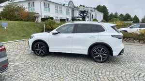 Volkswagen Tiguan VW Tiguan Modell 3 1,5 leTSI mild hybrid R-Line Pano 360° Kamera, Soundsystem