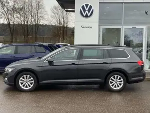 Volkswagen Passat Variant 2.0 TDI DSG BUSINESS NAVI+LED+PAN Bild 2