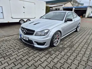 Mercedes-Benz C 63 AMG Coupe Edition 507 Panoramadach Bild 2