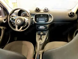 smart forFour Passion / Panorama/ Sitzheiz. / Automatik