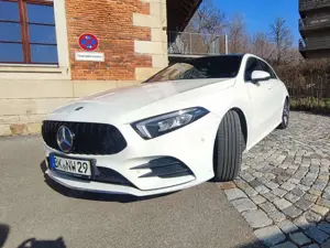 Mercedes-Benz A 180 A 180 Advanced AMG Line