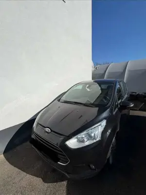 Ford B-Max Eco Boost Titanium