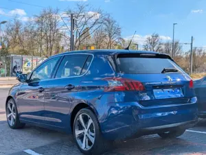 Peugeot 308 Tech Edition AUT ACC KAMERA NAVI Bild 3