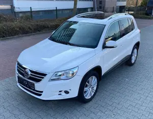 Volkswagen Tiguan 2.0 TDI/Navi/Panorama/Sitzheizung