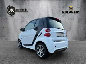 smart forTwo coupe Micro Hybrid Drive 52 kW*SHZ*PANO* Bild 3