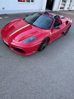 Ferrari Scuderia Spider 16M