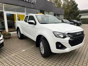 Isuzu D-Max Space Cab 4WD Autm. LS