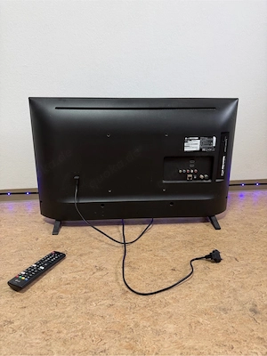 LG 32  Fernseher   inkl. Fernbedienung & Anschlüsse, Top Zustand