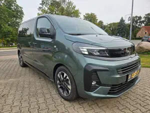 Opel Zafira Life 2.2 D Aut.Edition AHK e.Schiebet. NAVI Totwinkel..