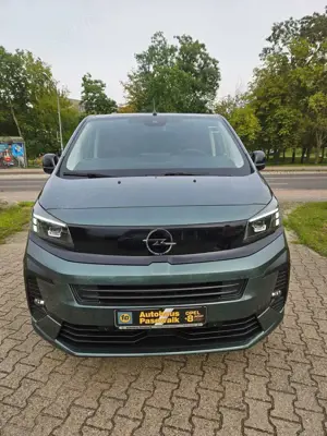 Opel Zafira Life 2.2 D Aut.Edi.AHK e.Schiebet. NAVI Family-Rimini Bild 2