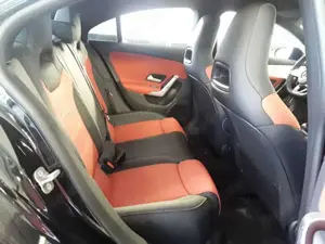 Mercedes-Benz CLA 250 Coupé AMG AMG/AHK/LEDER/NIGHT/RFK/ Bild 5