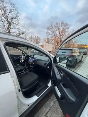 Hyundai iX35 1.6 2WD Comfort Bild 3