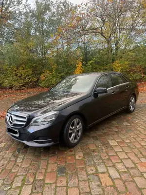 Mercedes-Benz E 200 Mercedes-Benz E200 Bluetec Avantgarde (W212)-2015