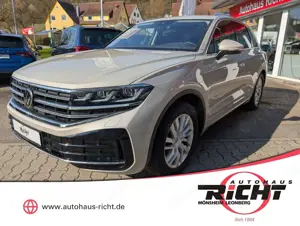 Volkswagen Touareg 3.0TDI Elegance Luft AHK Travel Beh. Front