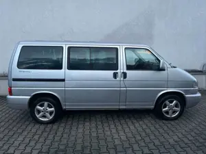 Volkswagen T4 Multivan STANDHEIZ.|BETT|SHZ|AHK|7-SITZER Bild 5