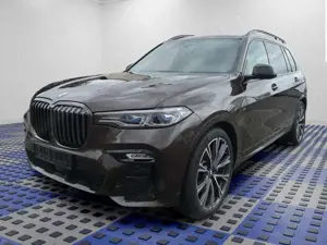 BMW X7 M M50i