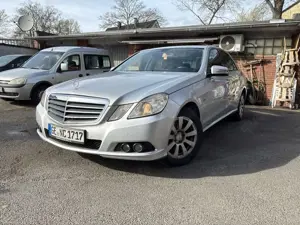 Mercedes-Benz E 220 CDI DPF BlueEFFICIENCY Automatik