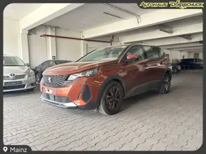 Peugeot 5008 Active Business EAT8. 7-SITZER. NAVI. PDC