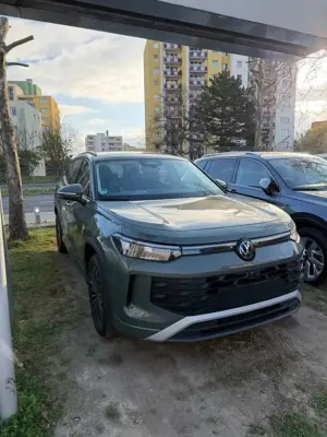 Volkswagen Tayron 1.5 eTSI Life DSG 7-Si+Navi+Lenk/SHZ+R-Kam+AHK