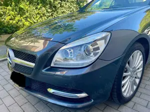 Mercedes-Benz SLK 200 SLK 200 (BlueEFFICIENCY) 7G-TRONIC Bild 3