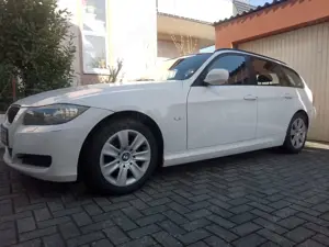 BMW 316 316d Touring (E91) | TÜV bis 03/2028