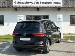 Volkswagen Touran 1,5 TSI Highline (AHK+Navi) Klima Navi Bild 4
