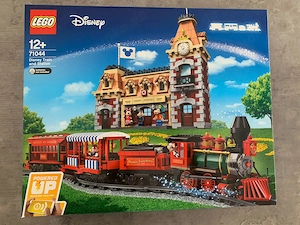 Lego Disney 71044 Disney Zug und Bahnhof NEU & VERSIEGELT