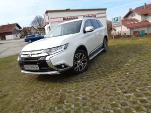 Mitsubishi Outlander Edition 100+ 4WD Winterräder