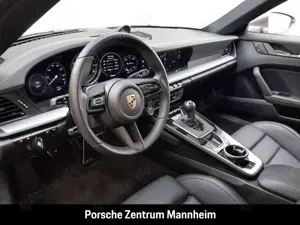 Porsche 992 (911) Carrera T Bild 4