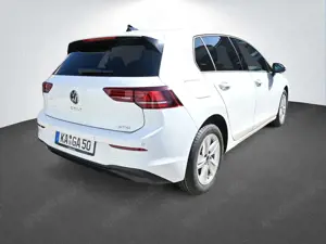 Volkswagen Golf VIII Lim 1.5 eTSI Automatik Life Bild 2