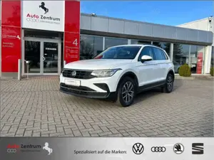 Volkswagen Tiguan 2.0 TDI DSG AHK*Kamera*LED*NAVI*ACC*Ambiente