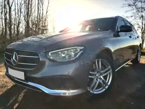 Mercedes-Benz E 220 E-Klasse T-Modell Diesel d 4Matic T 9G-TRONIC Avantgarde Schiebedach