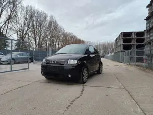 Audi A2 A2 1.6 FSI Tüv neu Öl neu