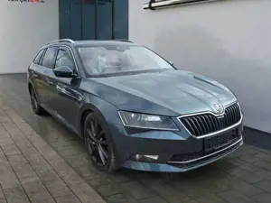 Skoda Superb Combi LK 4x4*Voll*Pano* Klima Xenon Navi Leder