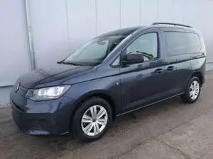 Volkswagen Caddy Basis 2.0TDI DSG ACC Kam GV5 App AHK Reling 90 ...