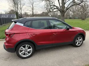 SEAT Arona SEAT ARONA 1.0 TGI FR - Wenig Km! Top Gepflegt Bild 5