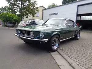Ford Mustang Fastback S- Code 325PS Bullit top Zustand