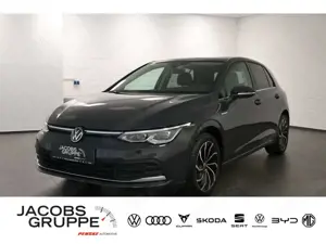 Volkswagen Golf VIII 1.5 TSI Style LED,PDC,AHK,ACC