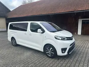 Toyota Proace L2 Team Deutschland++8-Sitzer,Navi,1.Hand++