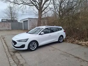 Ford Focus Turnier 1.5 D, Bj. 2022, SHZ, Automatik, AHK