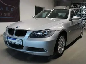 BMW 320 320i E90 Limo*Automatik*PDC*Klima*17.850km